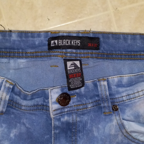 Black key straight leg jeans - Picture 6 of 8